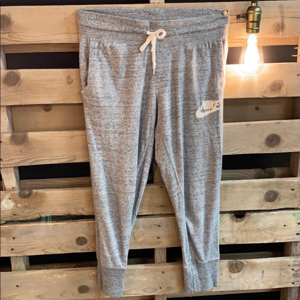 Nike Capri Joggers!